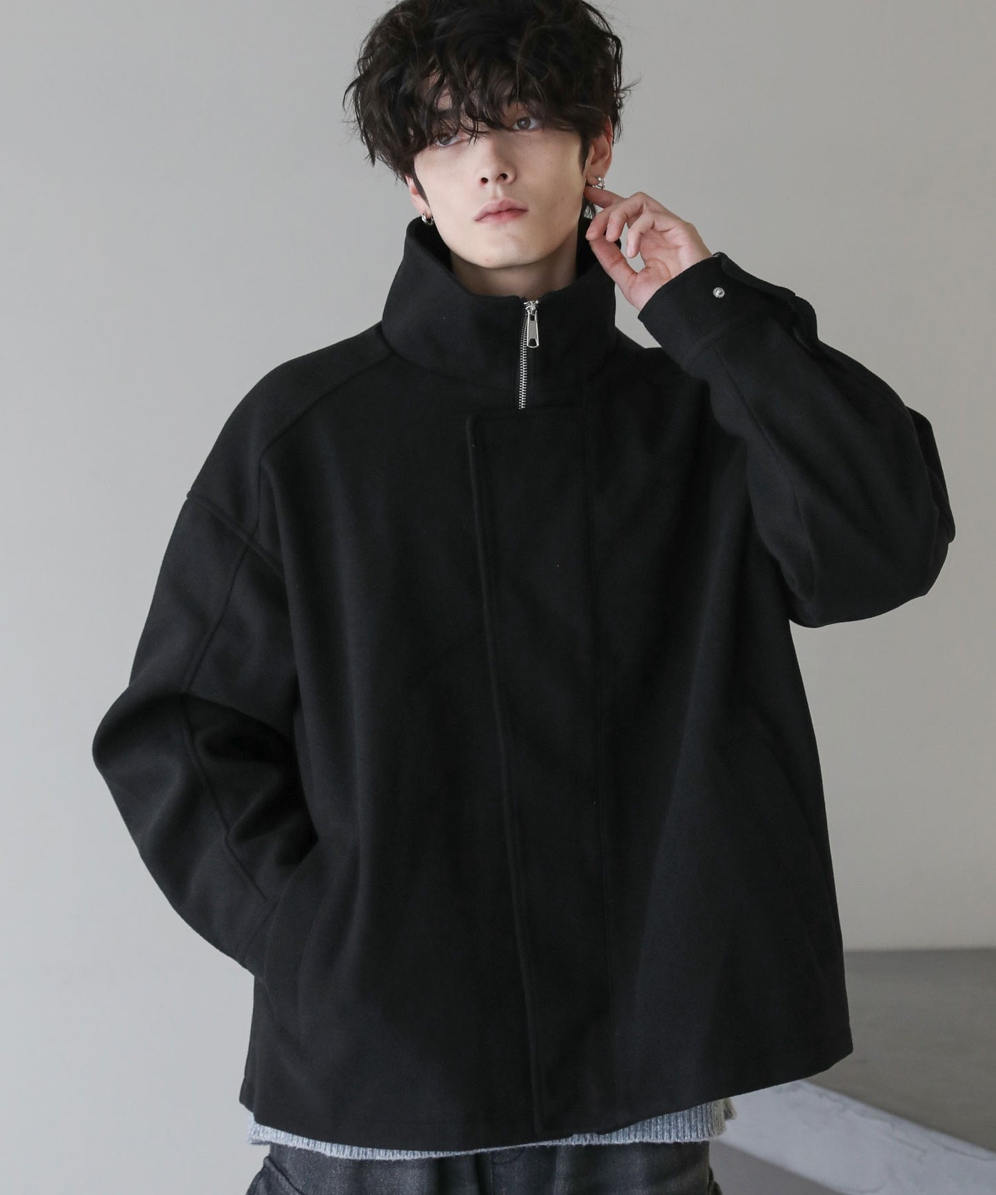 【ASTRONOMY】落肩寬鬆版梅爾頓立領拉鍊外套