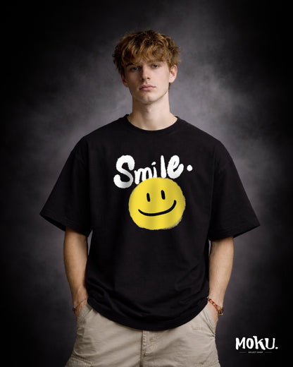 【MOKU.原創】Smile系列 街頭塗鴉風 微笑短T (黑)