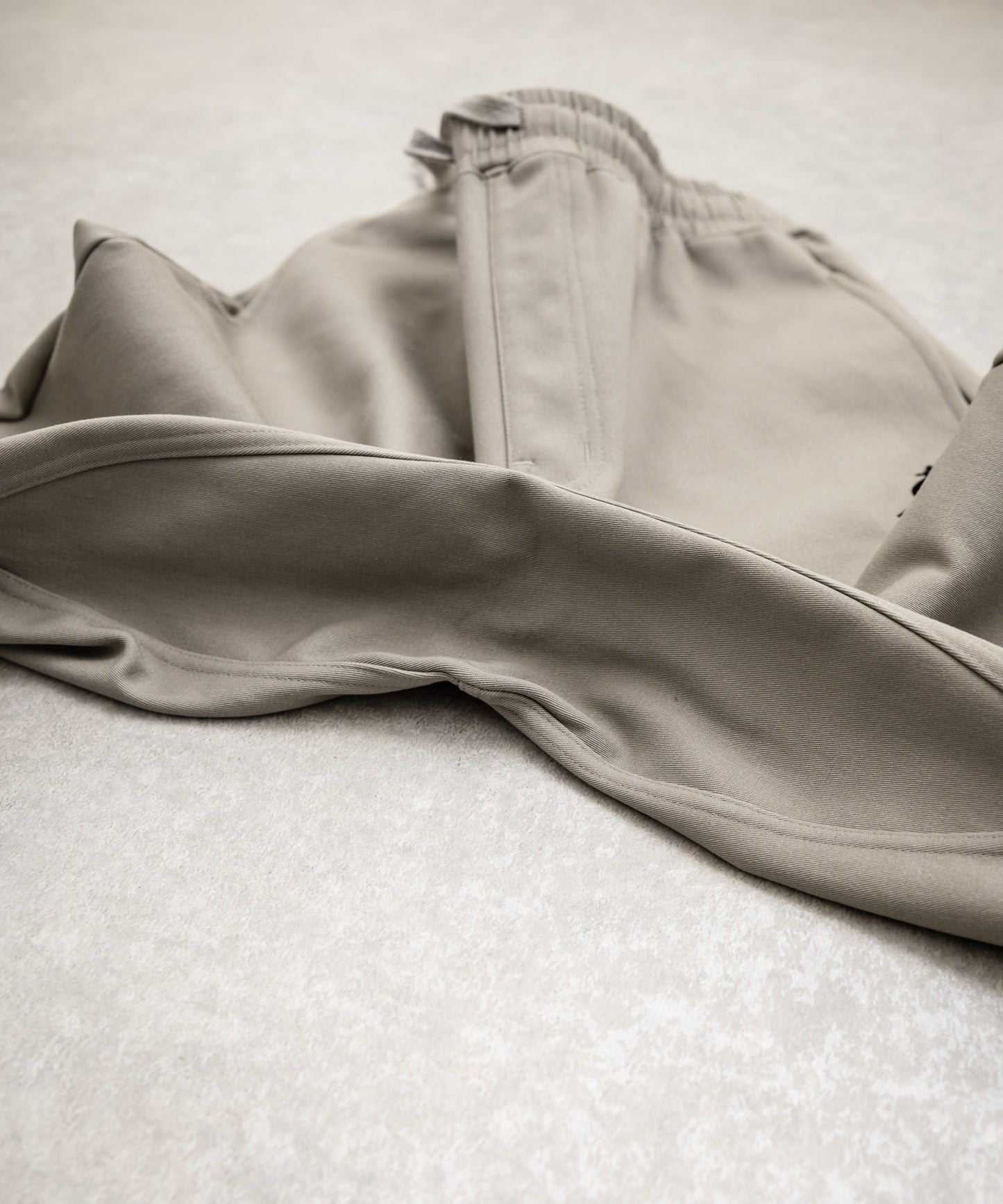 【Rocky Monroe】KANGO特別合作款 熱能錐形慢跑休閒褲