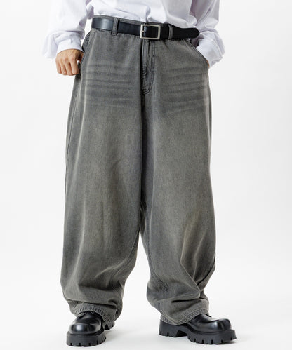 【FREAK’S STORE】水洗寬版桶型剪裁丹寧長褲 寬褲