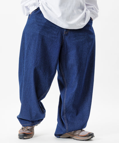 【FREAK’S STORE】水洗寬版桶型剪裁丹寧長褲 寬褲