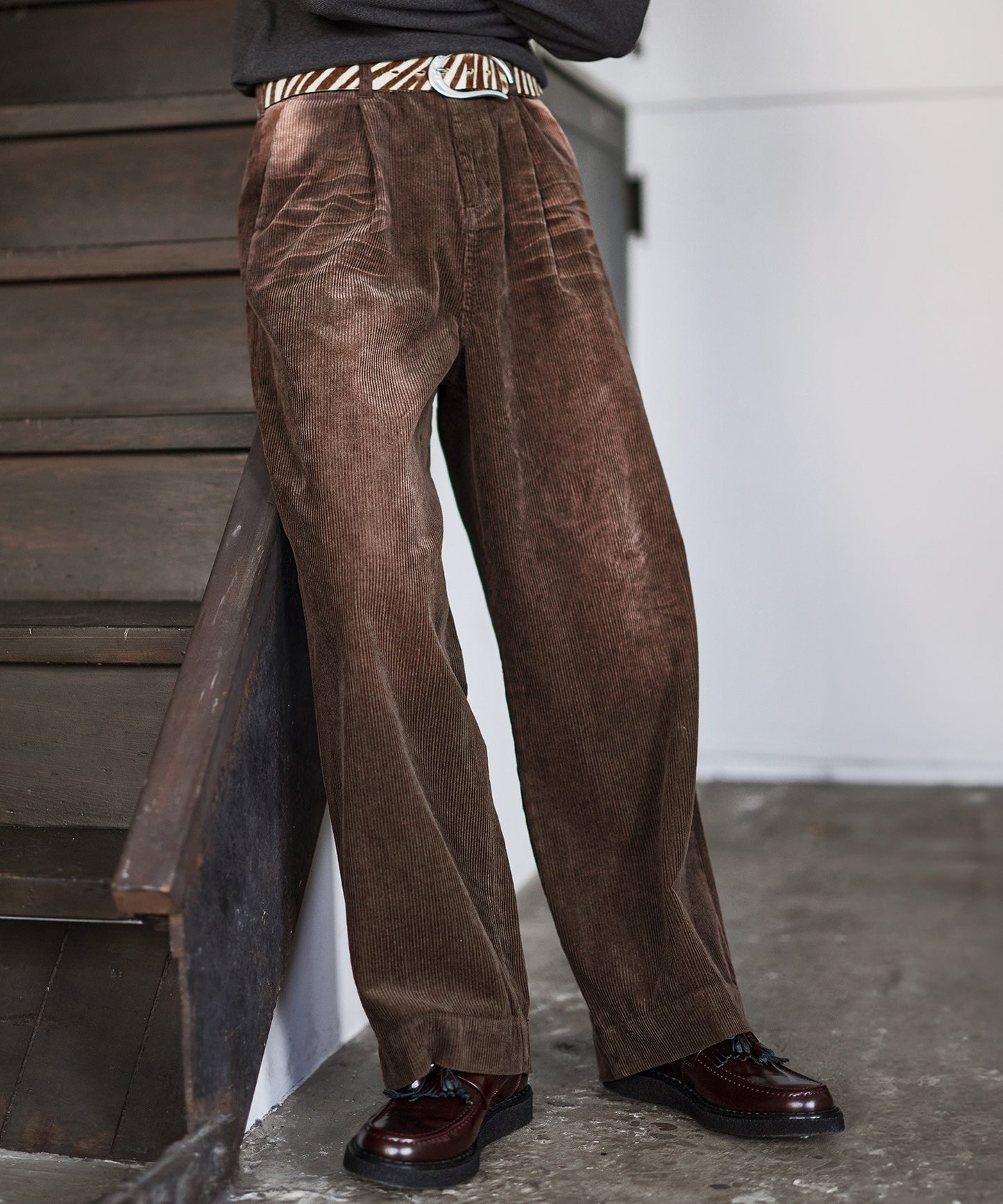 【ASTRONOMY】Bleme 經典厚磅燈芯絨寬版西裝長褲