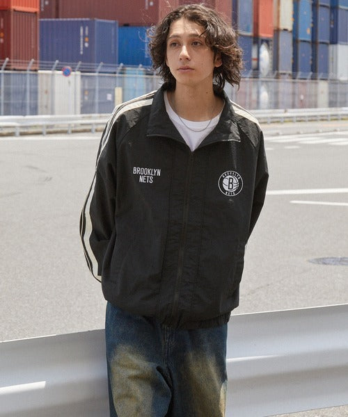 【MONO-MART】NBA系列 NETS籃網隊刺繡 防潑水 寬版 運動外套