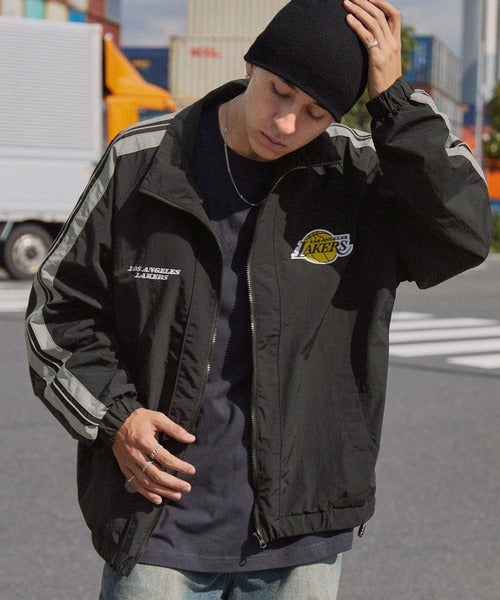 【MONO-MART】NBA系列 Lakers湖人隊刺繡 防潑水 寬版 運動外套